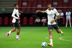 盘点NBA最令人失望的八支超级球队,湖人居然经常上榜!.